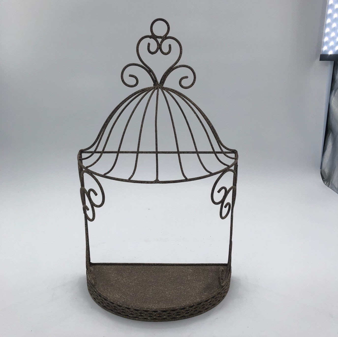 Vintage Metal Wall-Mounted Hanging Shelf – Rustic Iron Display Organizer